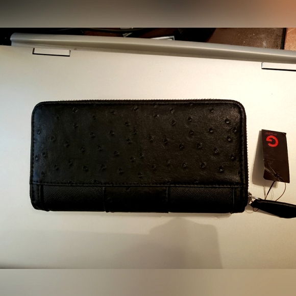 G by GUESS black Tully zip around wallet - Picture 6 of 14